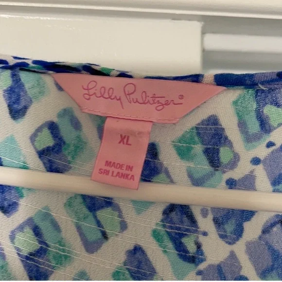 Women's Lilly Pulitzer Amisa Top. Size XL. - Picture 6 of 6